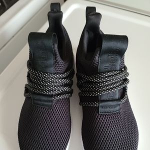 Boys sneakers